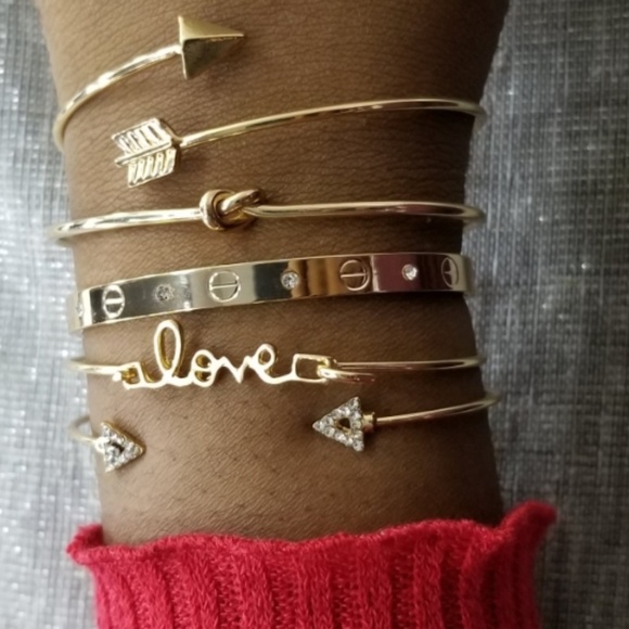 Circle Engraved Bangle - Picture 3 of 4